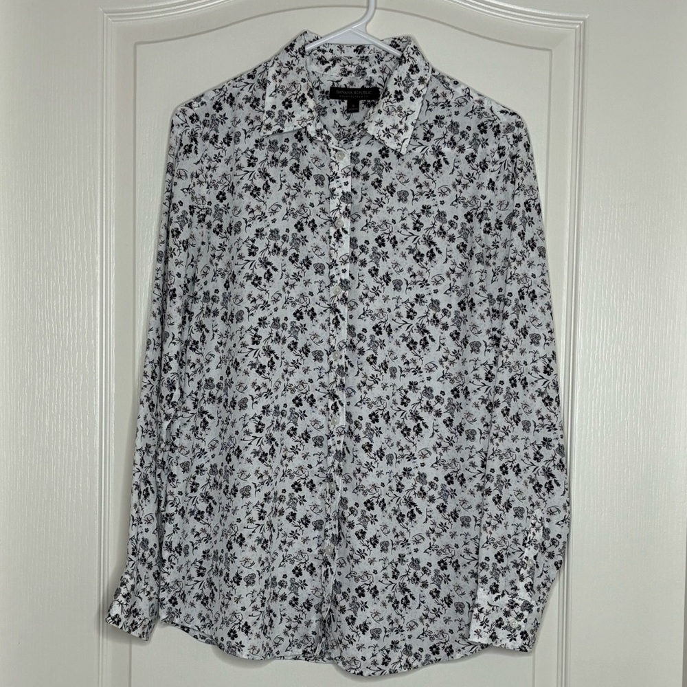 Banana Republic Dillon Classic-Fit White with Navy and Pink Floral Shirt